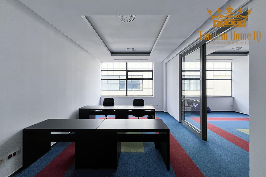 pruszkowski, Raszyn, Sękocin Nowy, Biuro ok 280m2 aleja Krakowska Raszyn w parku magazynowym