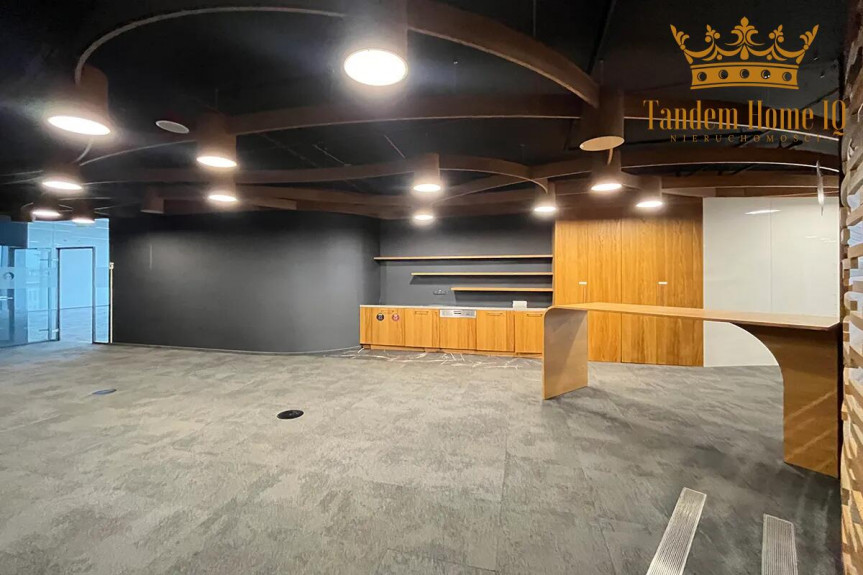 Warszawa, Śr&oacute;dmieście, na wynajem biuro 1842m2 plac piłsudzkiego warszawa premium