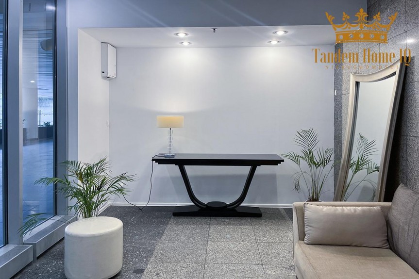 Warszawa, Śr&oacute;dmieście, 20-95m2, pasaż, galeria, podziemia, hotel