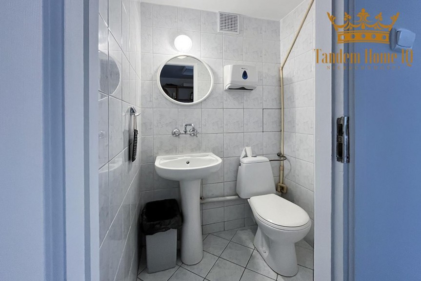 Warszawa, Śr&oacute;dmieście, Wynajmę lokal 65m2 przy hali mirowskiej i teatrze capitol w centrum