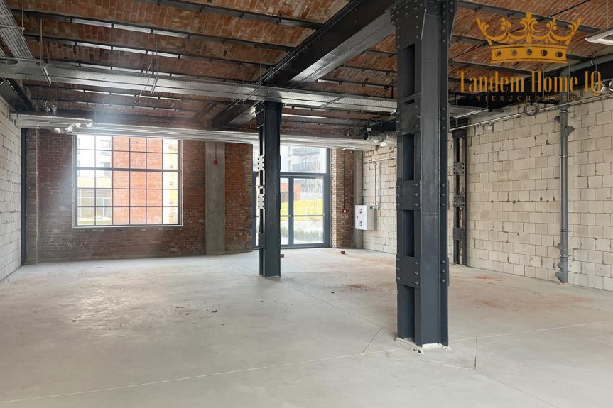 Warszawa, Praga-P&oacute;łnoc, 123,44m, bohema, szwedzka, praga