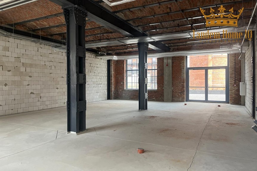 Warszawa, Praga-P&oacute;łnoc, 123,44m, bohema, szwedzka, praga