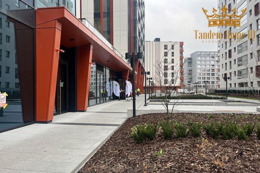 Warszawa, Wola, Do wynajęcia 86m2 przy Rondzie ONZ, Prosta pod kawiarnię, nowa budowa