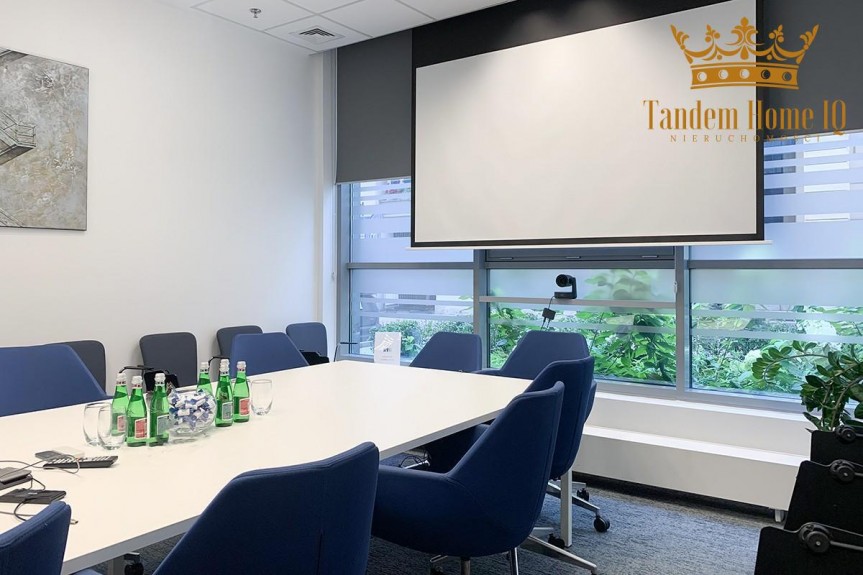 Warszawa, Śr&oacute;dmieście, do wynajecia lokal 96m2 niedaleko Placu Konstytucji w Śr&oacute;dmieściu