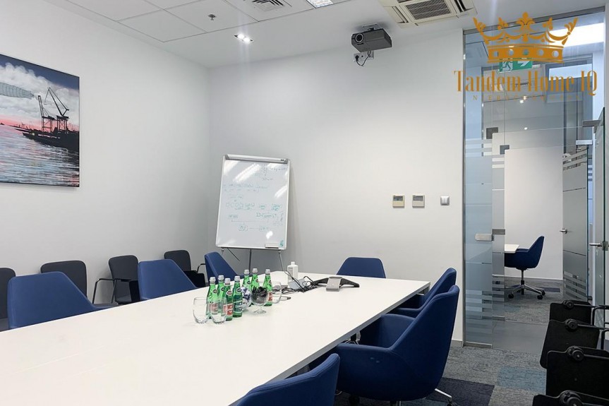 Warszawa, Śr&oacute;dmieście, do wynajecia lokal 96m2 niedaleko Placu Konstytucji w Śr&oacute;dmieściu