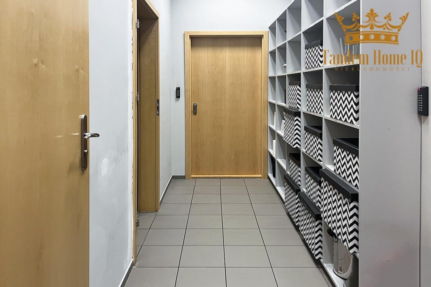 Warszawa, Śr&oacute;dmieście, do wynajecia lokal 96m2 niedaleko Placu Konstytucji w Śr&oacute;dmieściu