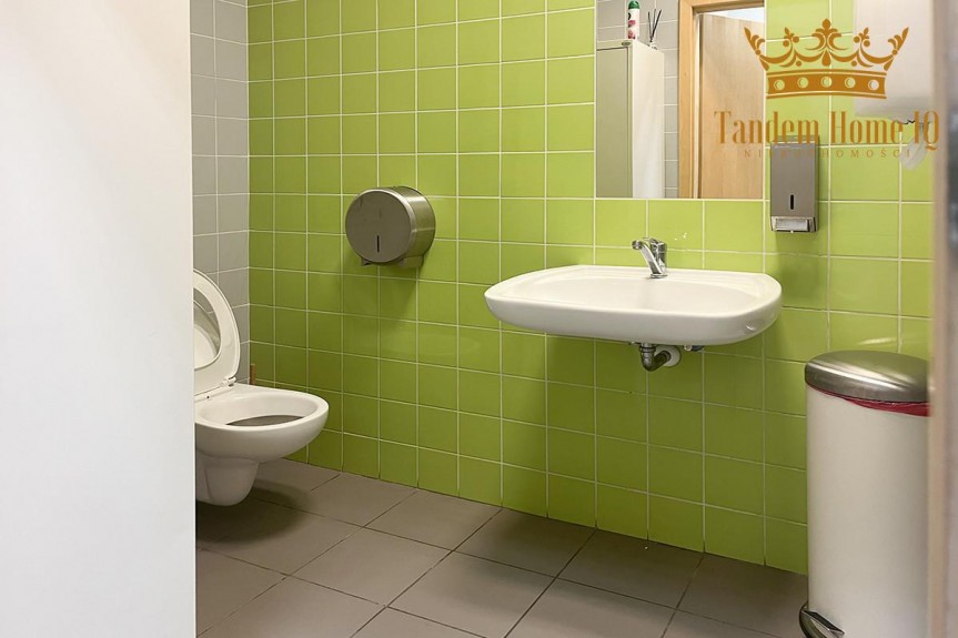 Warszawa, Śr&oacute;dmieście, do wynajecia lokal 96m2 niedaleko Placu Konstytucji w Śr&oacute;dmieściu