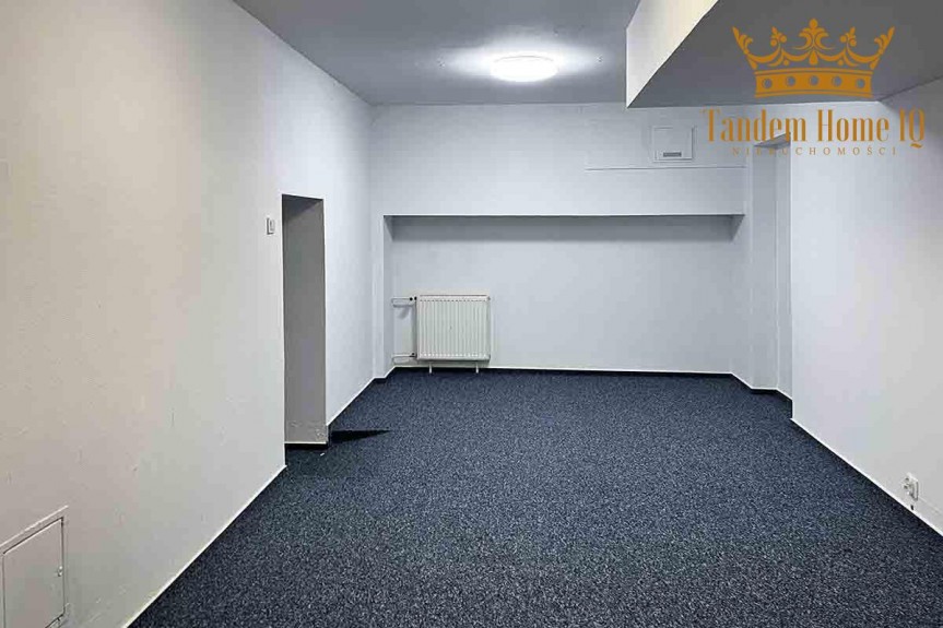 mazowieckie, Warszawa, Śr&oacute;dmieście, Wynajmę lokal w suterenie i części wsp&oacute;lne w kamienicy w centrum