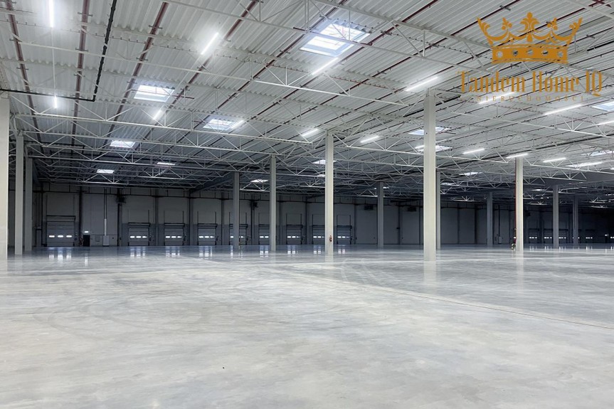 Warszawa, Targ&oacute;wek, Hala magazynowa klasy A o pow. 17640m2 - Targ&oacute;wek - trasa S8 - wynajem