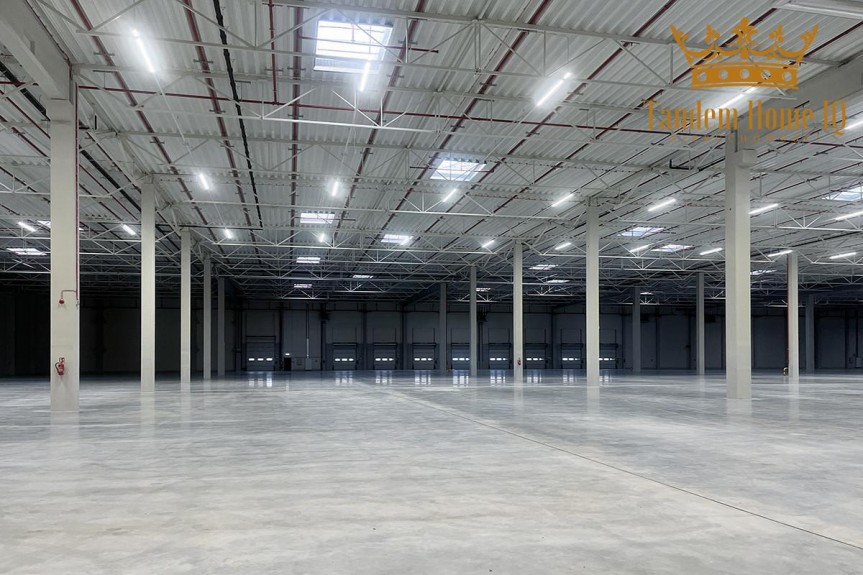 Warszawa, Targ&oacute;wek, Hala magazynowa klasy A 1636m2 - Targ&oacute;wek droga S8 - na wynajem