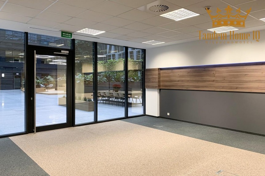 mazowieckie, Warszawa, Wola, Do wynajęcia lokal handlowo usługowy lub biuro 150m2, witryna od patio