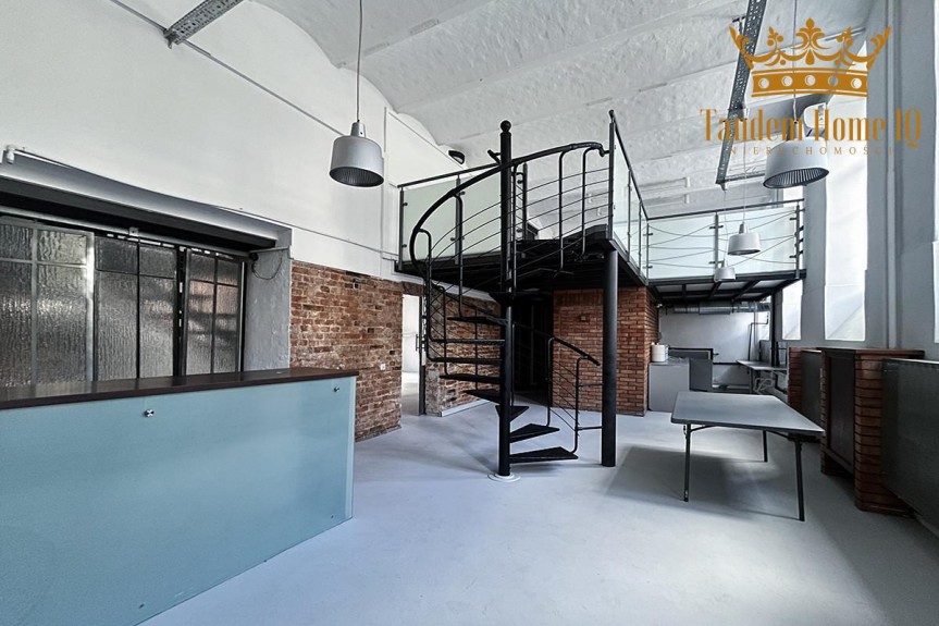 Warszawa, Praga-P&oacute;łnoc, Parter 169m2, loftowy klimat