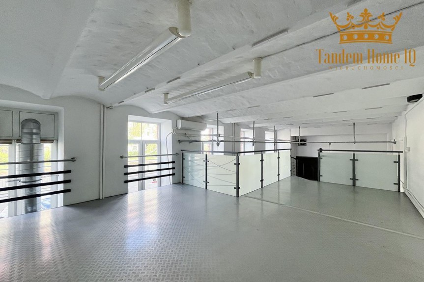 Warszawa, Praga-P&oacute;łnoc, Parter 169m2, loftowy klimat