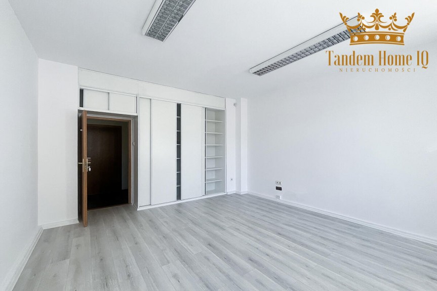 Warszawa, Śr&oacute;dmieście, do wynajęcia 20m2 biura w kamienicy na Powiślu w budynku z windą