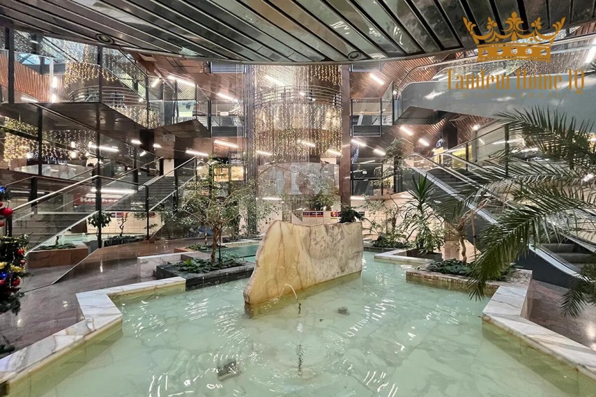 Warszawa, Mokot&oacute;w, Wynajmę lokal 200m2 na parterze galerii  w Warszawa Mokot&oacute;w