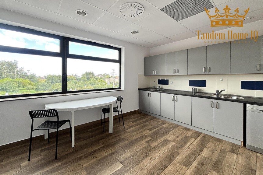 pruszkowski, Raszyn, Sękocin Nowy, Biuro ok 280m2 aleja Krakowska Raszyn w parku magazynowym