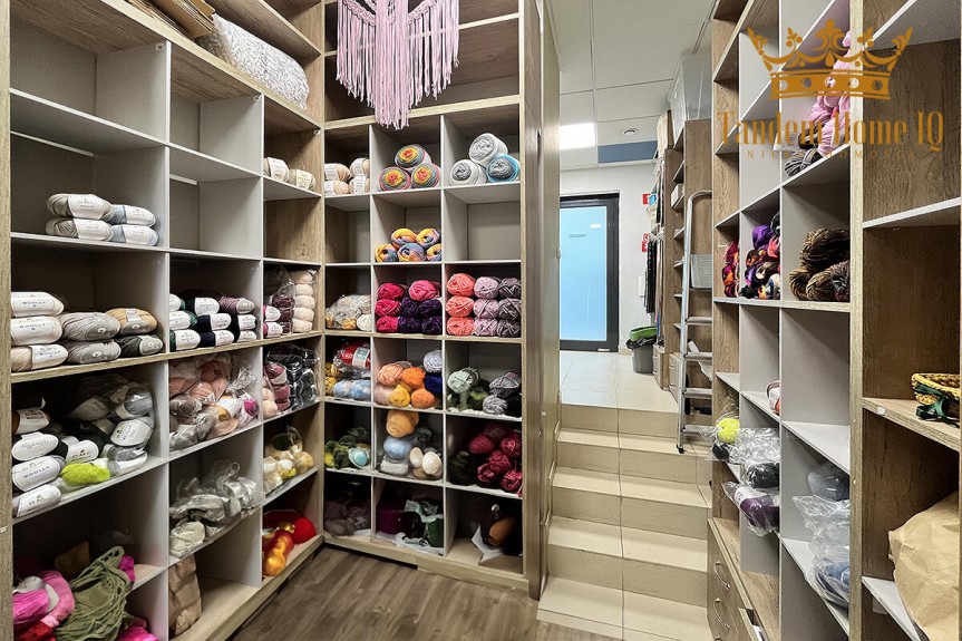 Warszawa, Bielany, Lokal 50m2 usługowy widoczny z ulicy przy metrze 50m2 na Bielanach