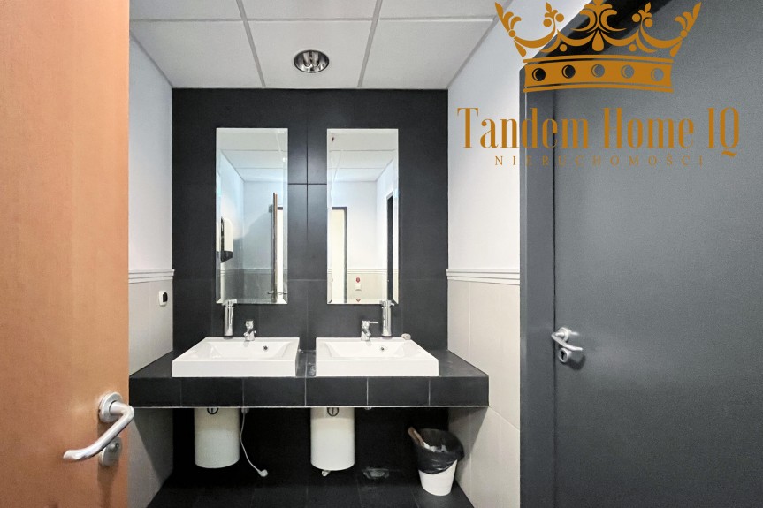 Warszawa, Śr&oacute;dmieście, Biuro lub lokal usługowy o pow 254m2 w centrum Warszawy na parterze