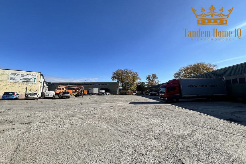 Warszawa, Targ&oacute;wek, Hala magazynowa 698m2 nieogrzewana i 159m2 biura- Targ&oacute;wek Fabryczny