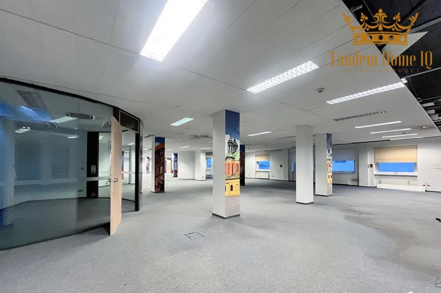 Warszawa, Mokot&oacute;w, Do wynajęcia pow. 1200m2 na ostatnim piętrze w galerii - Dolny Mokot&oacute;w