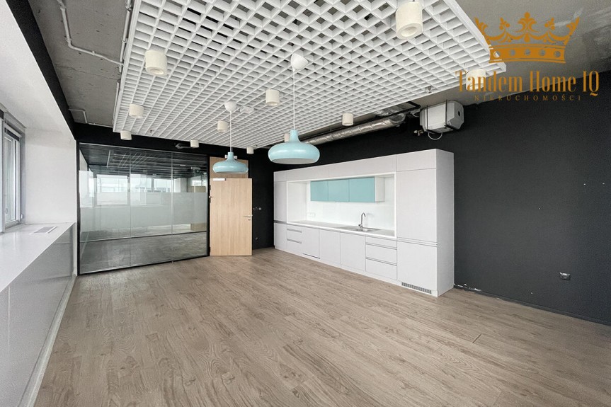 Warszawa, Mokot&oacute;w, Biuro o pow. 563 m2 do wynajęcia na 6 piętrze na Puławskiej Mokot&oacute;w