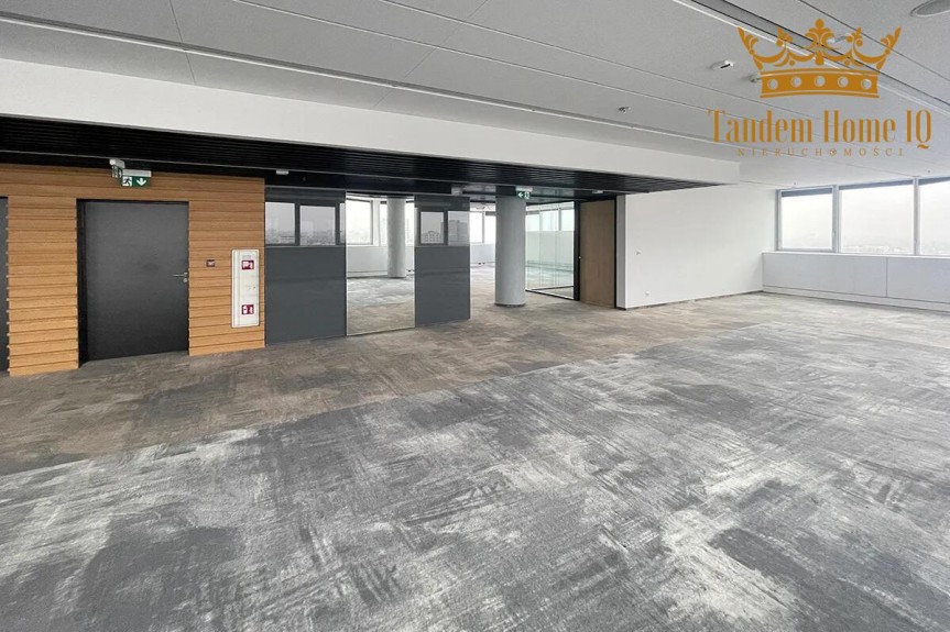 Warszawa, Mokot&oacute;w, Do wynajęcia biuro na ostatnim piętrze z częścią eventową - Mokot&oacute;w