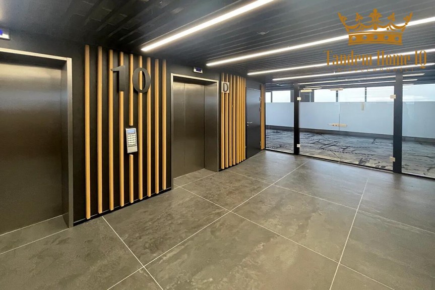 Warszawa, Mokot&oacute;w, Do wynajęcia biuro na ostatnim piętrze z częścią eventową - Mokot&oacute;w