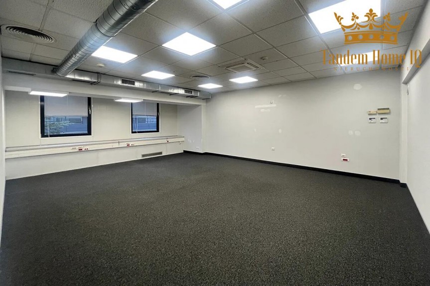 Warszawa, Mokot&oacute;w, Do wynajęcia biuro 495m2 na ostatnim piętrze, bez sąsiad&oacute;w, Mokot&oacute;w