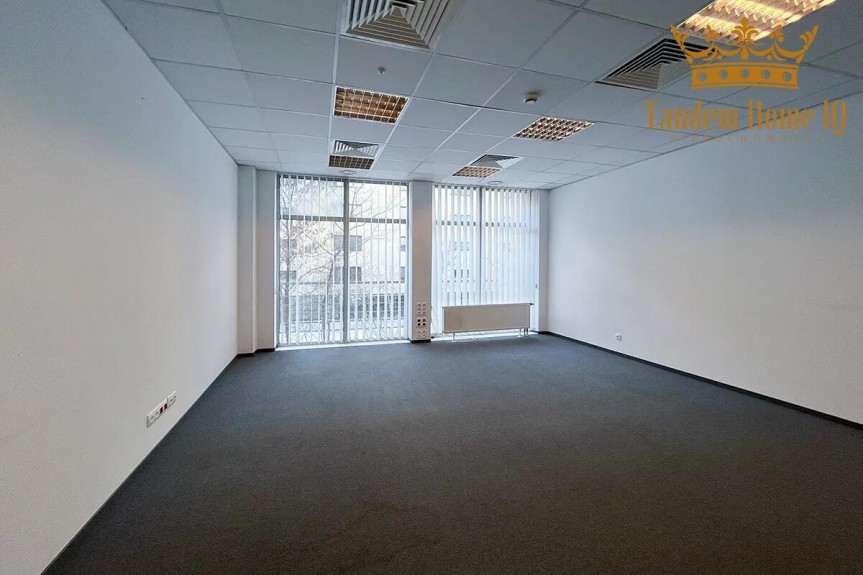 Warszawa, Mokot&oacute;w, Wynajmę małe biuro na pierwszym piętrze w budynku na Mokotowie Stegny