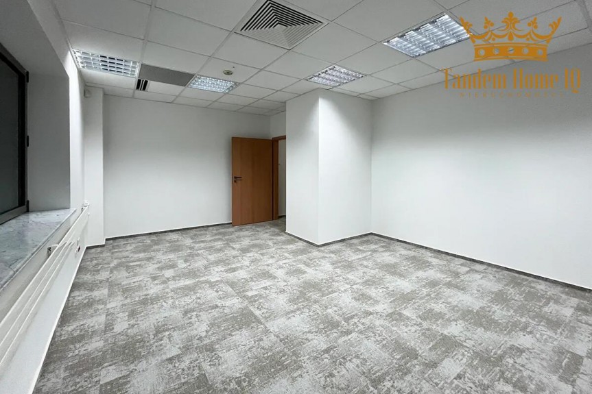 Warszawa, Mokot&oacute;w, Na wynajem 150m2 biura na Mokotowie przy Galerii Mokot&oacute;w z podziałem.