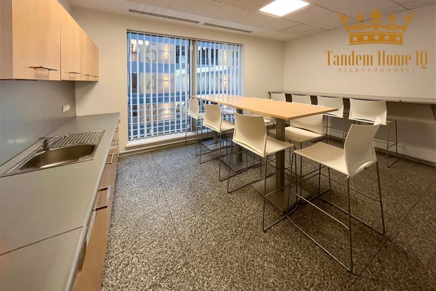 Warszawa, Mokot&oacute;w, Powierzchnia biurowa dla ok 70 os&oacute;b Mokot&oacute;w G&oacute;rny w biurowcu klasy A.