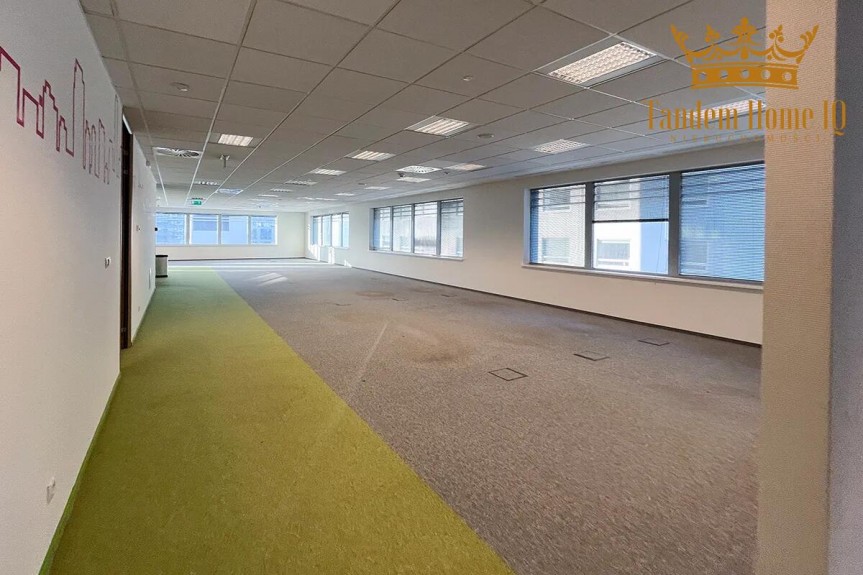 Warszawa, Mokot&oacute;w, Do wynajęcia duże biuro w budynku klasy A na Mokotowie biznesowym.