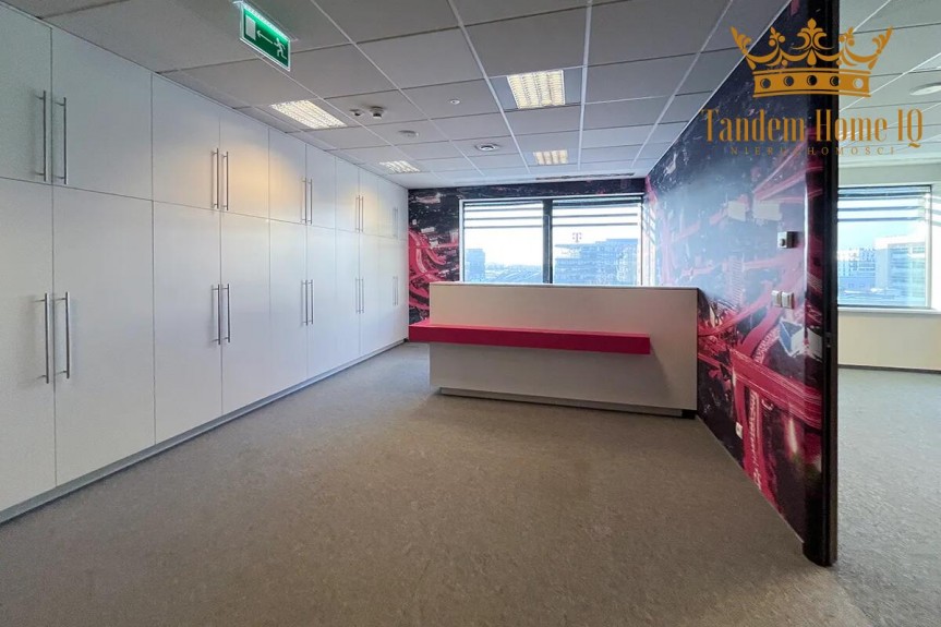 Warszawa, Mokot&oacute;w, Do wynajęcia duże biuro w budynku klasy A na Mokotowie biznesowym.