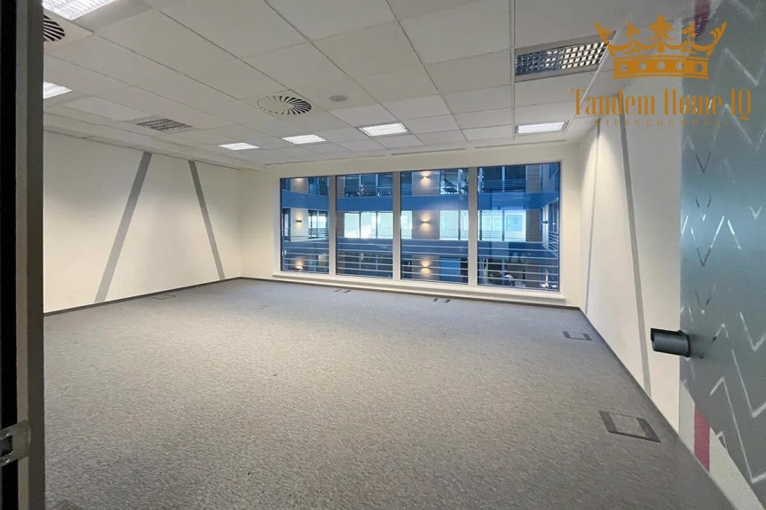 Warszawa, Mokot&oacute;w, Do wynajęcia duże biuro w budynku klasy A na Mokotowie biznesowym.