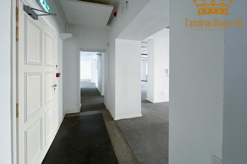 Warszawa, Śr&oacute;dmieście, Do wynajęcia biuro 227,34 m2 w kamienicy, Nowy Świat, bez opłat wsp&oacute;lnych