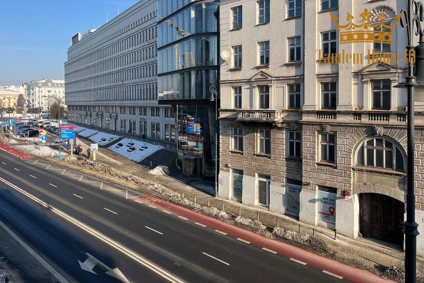 Warszawa, Śr&oacute;dmieście, Do wynajęcia biuro 227,34 m2 w kamienicy, Nowy Świat, bez opłat wsp&oacute;lnych