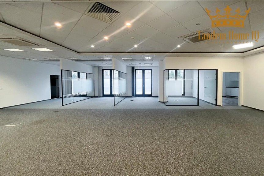 mazowieckie, Warszawa, Żoliborz, Powierzchnia 203m2 brutto,po banku, w budynku na Żoliborzu Powązkowska