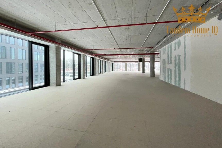 Warszawa, Włochy, Na wynajem biuro o pow 800m2 w stanie deweloperskim na Włochach