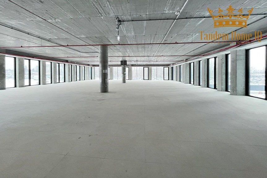 Warszawa, Włochy, Na wynajem biuro o pow 800m2 w stanie deweloperskim na Włochach