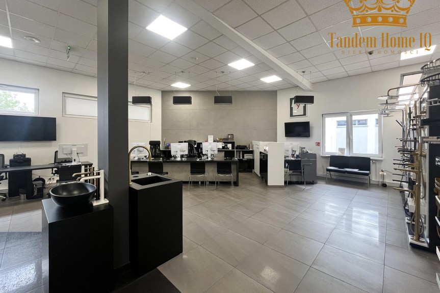 Warszawa, Włochy, Do wynajęcia przestrzeń 310m2 lokal na 1 piętrze, winda, reklama