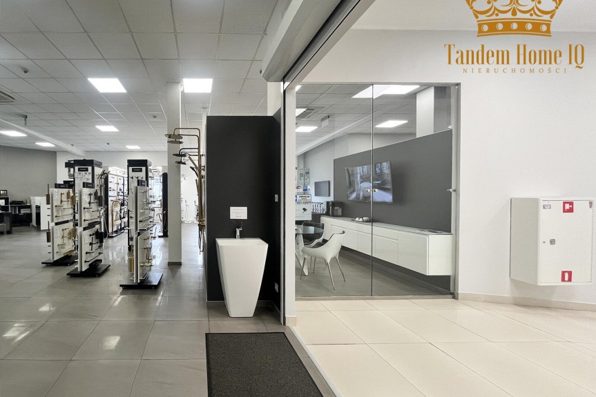 Warszawa, Włochy, Do wynajęcia przestrzeń 310m2 lokal na 1 piętrze, winda, reklama