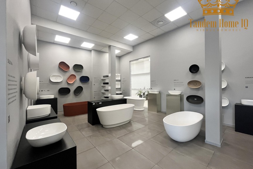 Warszawa, Włochy, Do wynajęcia przestrzeń 310m2 lokal na 1 piętrze, winda, reklama