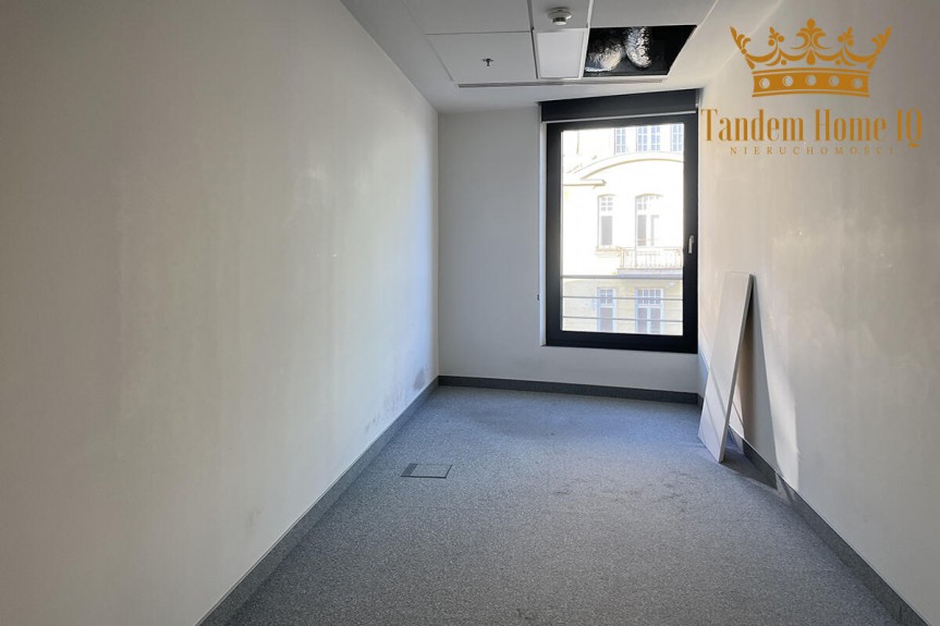 Warszawa, Śr&oacute;dmieście, Do wynajmu biuro 420m2 w prestiżowym miejscu, blisko Nowy Świat.