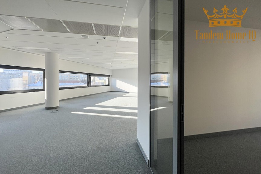 Warszawa, Śr&oacute;dmieście, Do wynajmu biuro 420m2 w prestiżowym miejscu, blisko Nowy Świat.