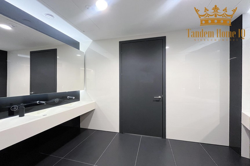 Warszawa, Śr&oacute;dmieście, Do wynajmu biuro 420m2 w prestiżowym miejscu, blisko Nowy Świat.