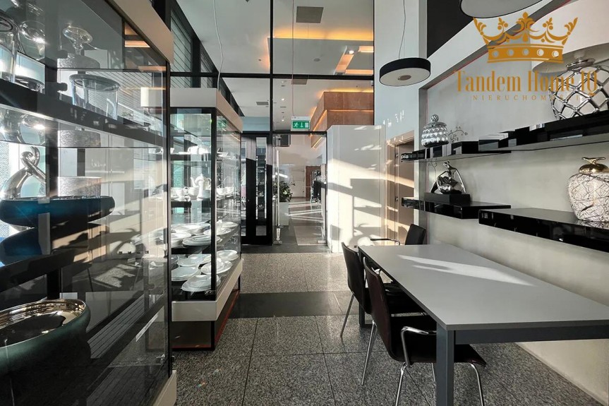 Warszawa, Śr&oacute;dmieście, Do wynajęcia lokal handlowo-usługowy 132m2, Warszawa Centrum