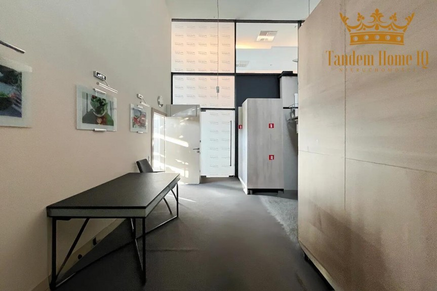 Warszawa, Śr&oacute;dmieście, Do wynajęcia lokal handlowo-usługowy 132m2, Warszawa Centrum