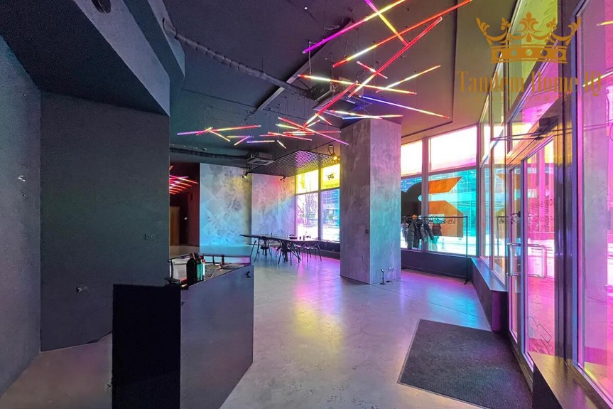 Warszawa, Śr&oacute;dmieście, Do wynajęcia 390 m2 w ścisłym centrum Warszawy na Marszałkowskiej