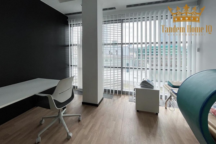 Warszawa, Śr&oacute;dmieście, Wynajmę biuro na 8 piętrze działalność rehabilitacyjna, spa, biurowiec