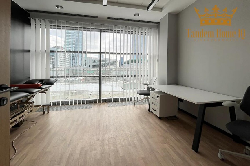 Warszawa, Śr&oacute;dmieście, Wynajmę biuro na 8 piętrze działalność rehabilitacyjna, spa, biurowiec